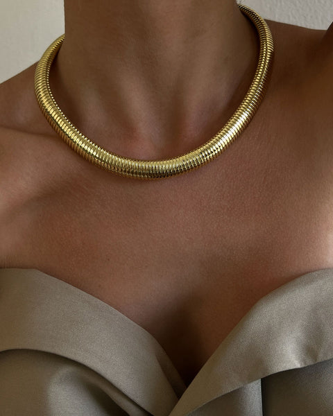 Cara Long Snake Chain