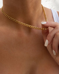 The Classique Skinny Curb Chain (5mm)- Gold View 6