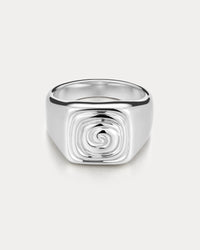 The Seychelles Signet Ring- Gold