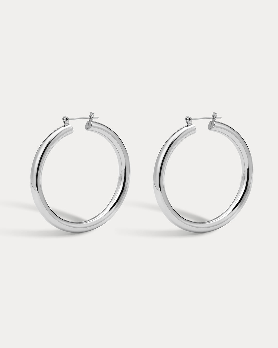 アクセサリー ambush peal silver hoop earrings v Luv Aj Amalfi Tube Hoops in Silver | Luv Aj
