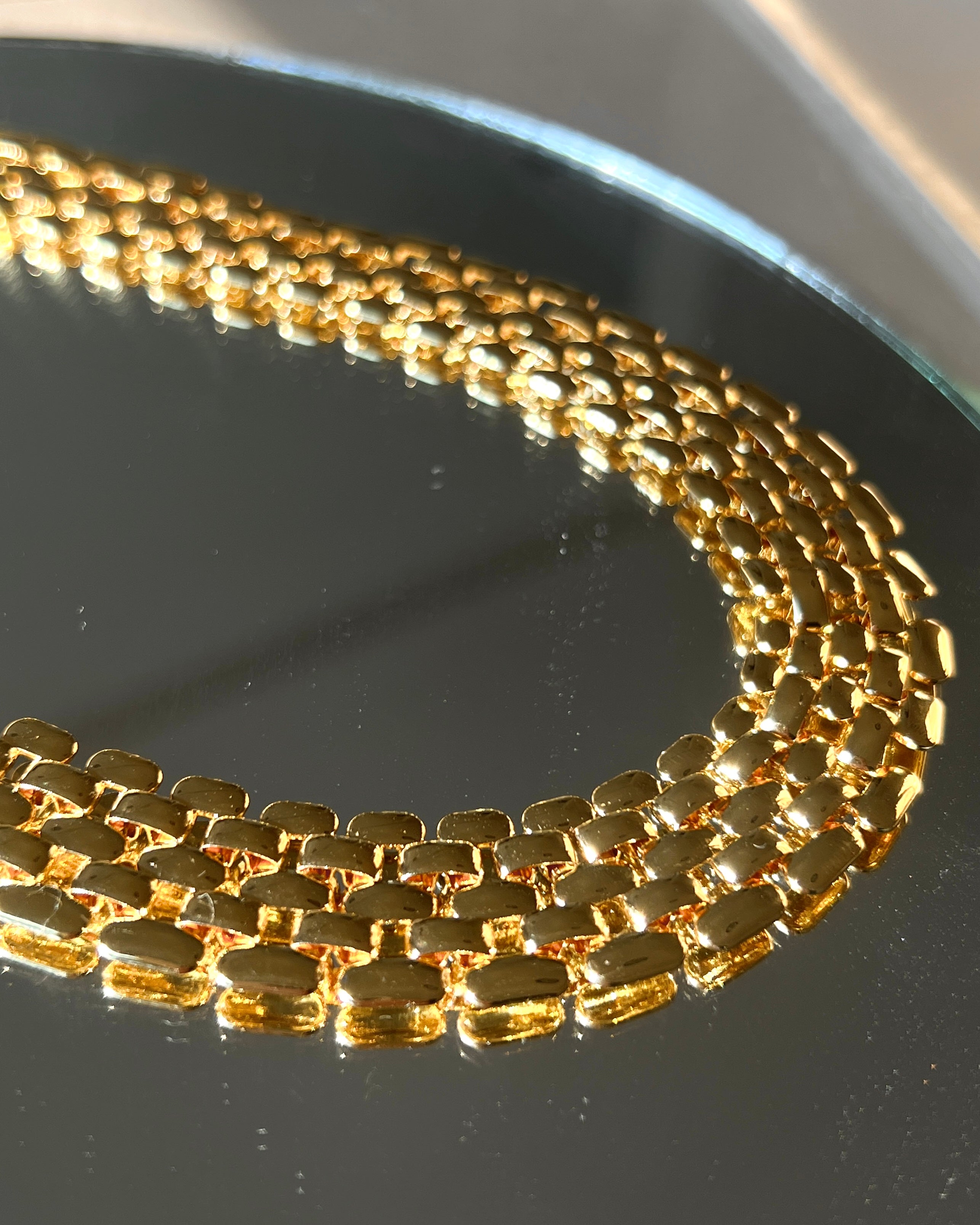 Celine Gold Separable Perfume Pendant Chain Necklace – THE CLOSET