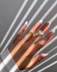 The Wavey Snake Chain Ring- Gold View 2