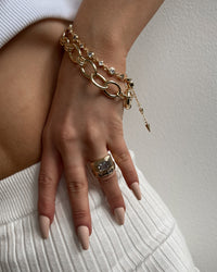 The Cleo Link Chain Bracelet- Gold View 3