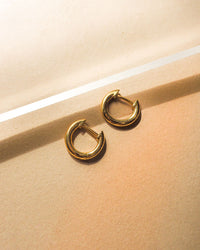 Sicily Huggies- Gold View 4